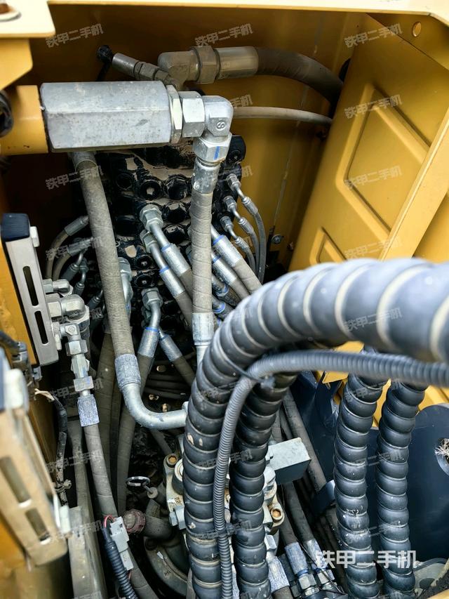 分配閥（上車部件）