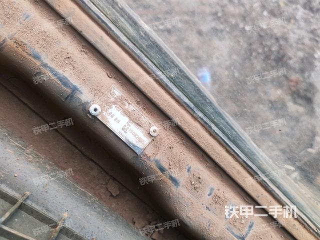 駕駛室左后45度（駕駛室部分）