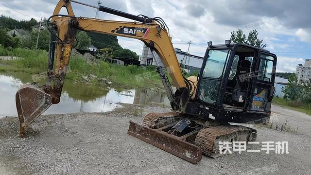 三一重工SY55C挖掘机