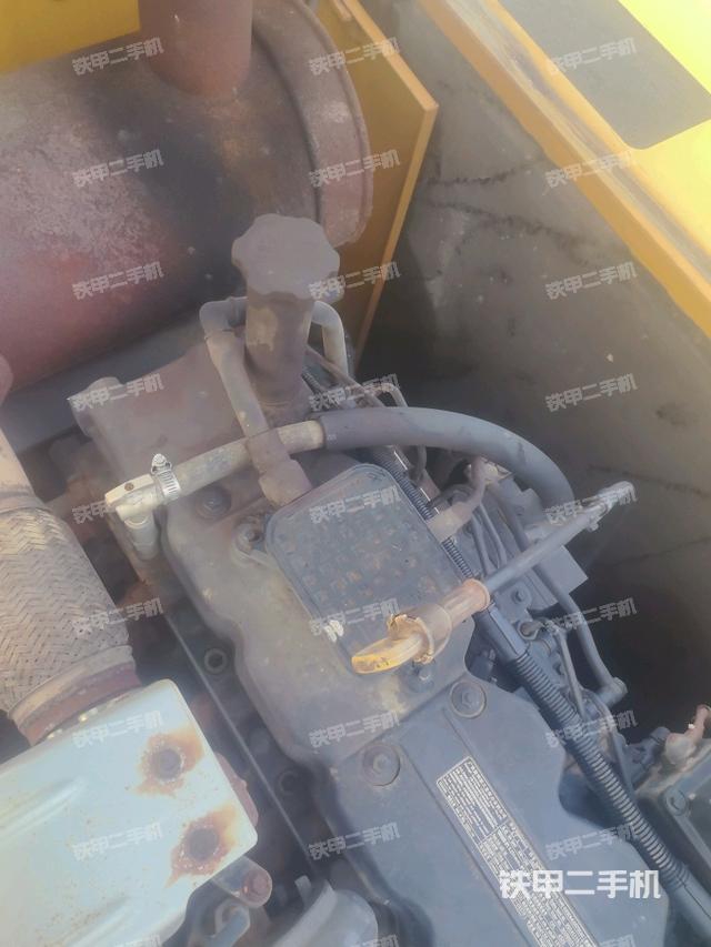 气门室盖螺丝特写（上车部件）