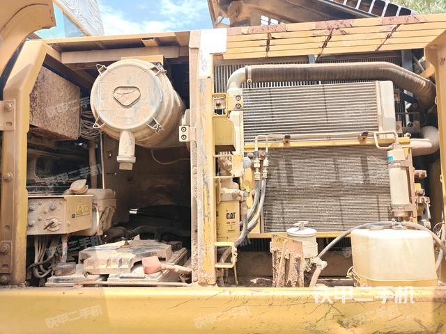 回轉(zhuǎn)馬達(dá)（上車部件）