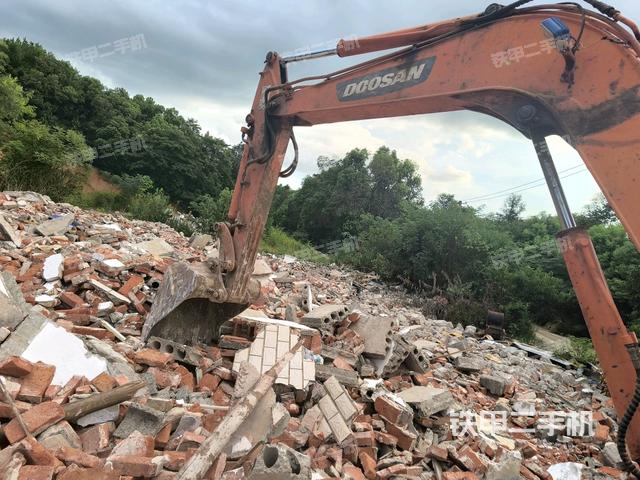 鏟斗45度（工作和回轉(zhuǎn)裝置）