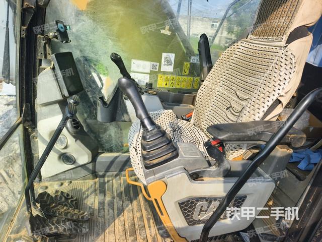 座椅后部（駕駛室部分）