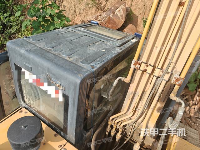 駕駛室頂部俯視（上車部件）