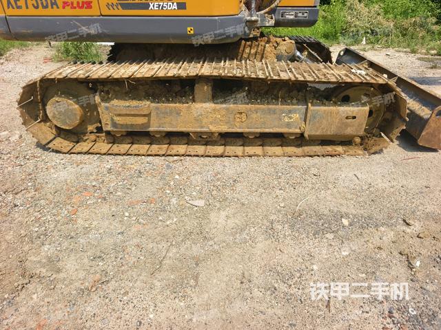 右側(cè)履帶整體?（行走機構(gòu)）