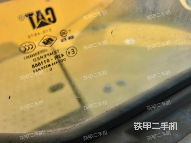 后窗玻璃角標(biāo)（駕駛室部分）