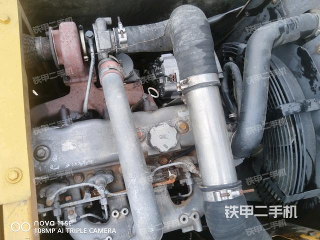 氣門室蓋螺絲特寫（上車部件）