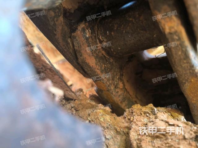 左驅(qū)動(dòng)輪（行走機(jī)構(gòu)）