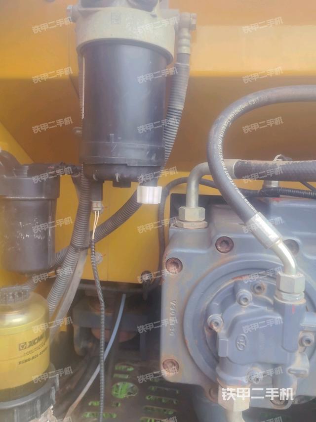 液压泵斜45 右（大件舱室）