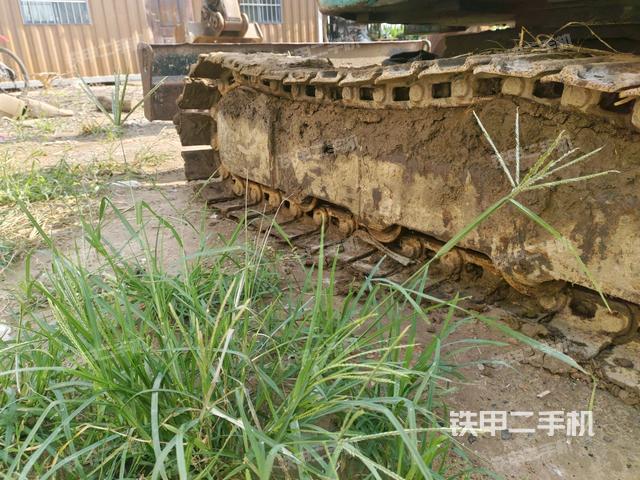 左侧行走马达盖板（行走机构）