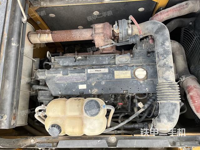 發(fā)動(dòng)機(jī)整體俯視（整機(jī)外觀）