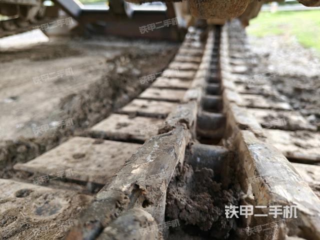 右驅(qū)動(dòng)輪（行走機(jī)構(gòu)）