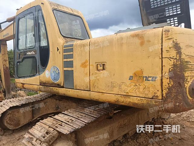 驾驶室整体（整机外观）