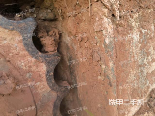 左側(cè)行走馬達(dá)蓋板（行走機(jī)構(gòu)）