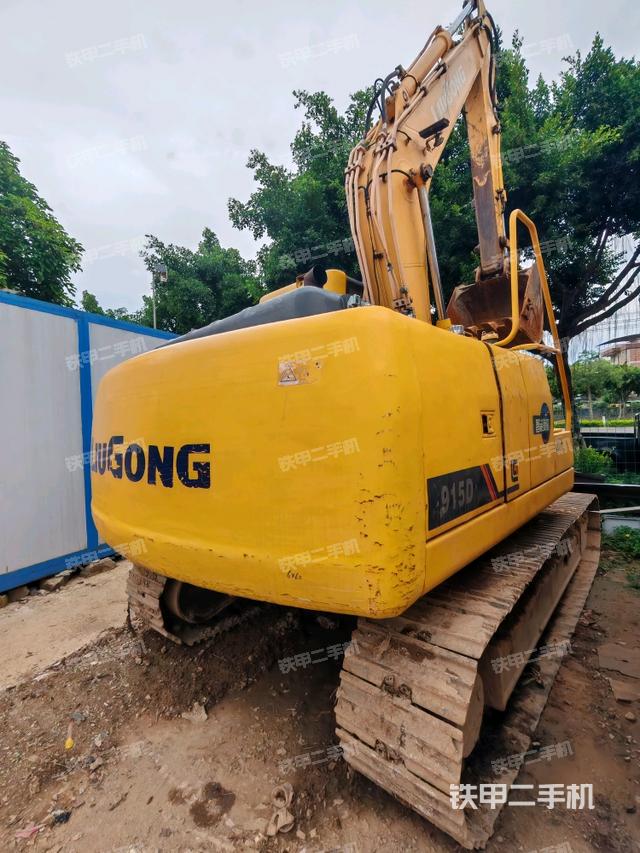 柳工CLG915D挖掘机
