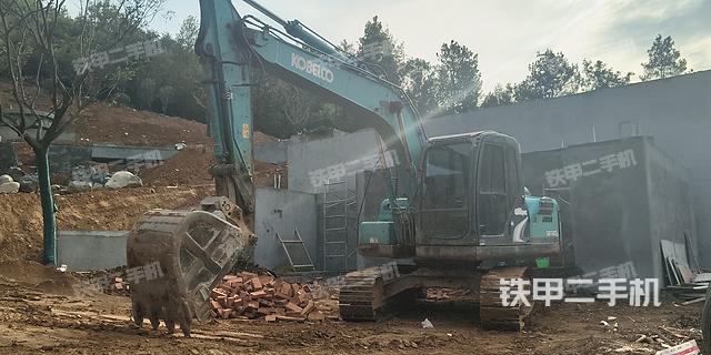 神钢SK140LC-8挖掘机