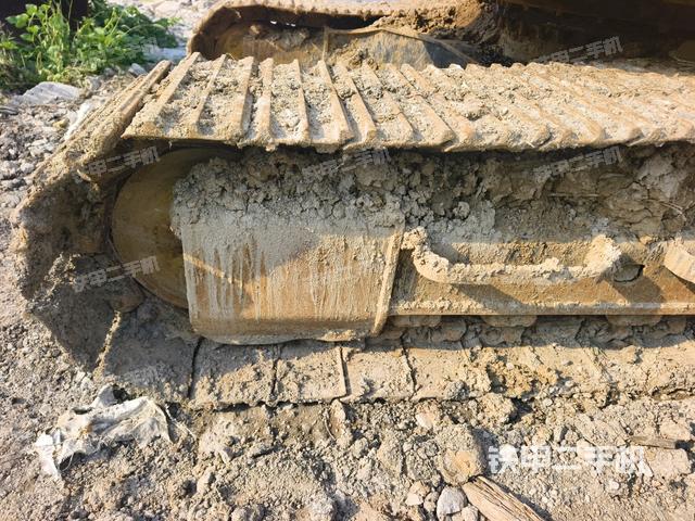 左驅(qū)動(dòng)輪（行走機(jī)構(gòu)）