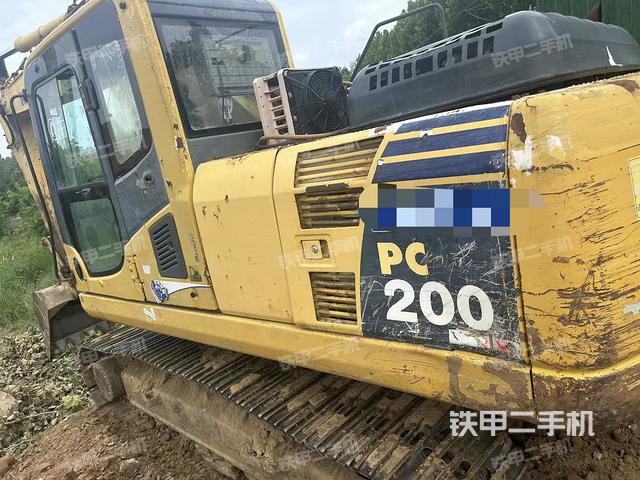 小松PC200-8挖掘机