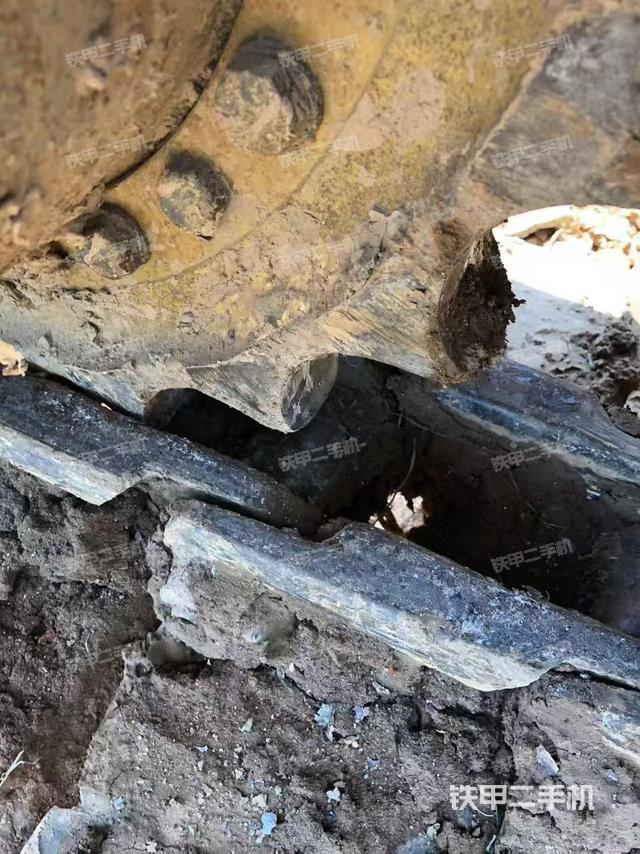 单侧履带整体（整机外观）