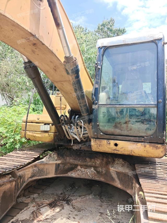 大臂根部?斜視（工作和回轉(zhuǎn)裝置）