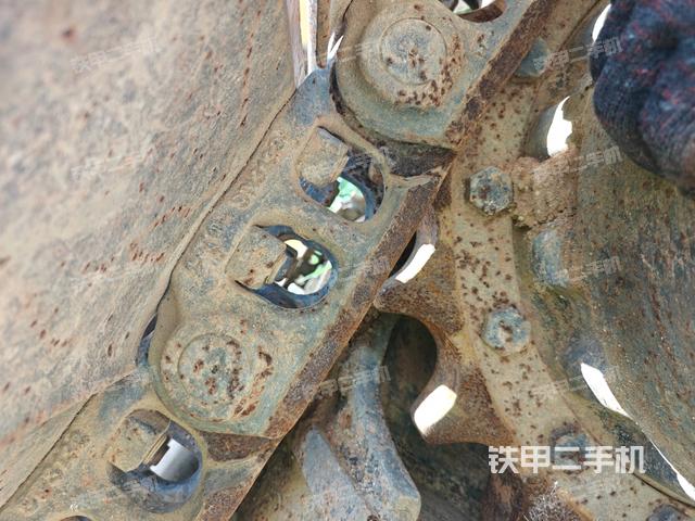 左驅(qū)動(dòng)輪（行走機(jī)構(gòu)）