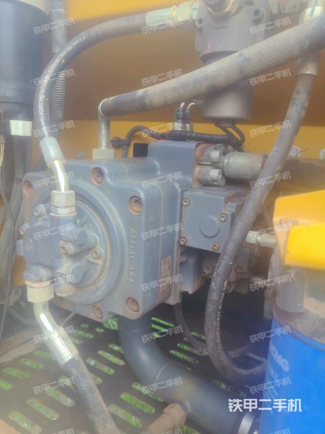 液压泵斜45 左（大件舱室）