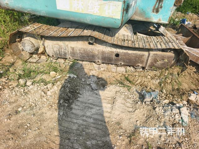 左侧履带整体 （行走机构）