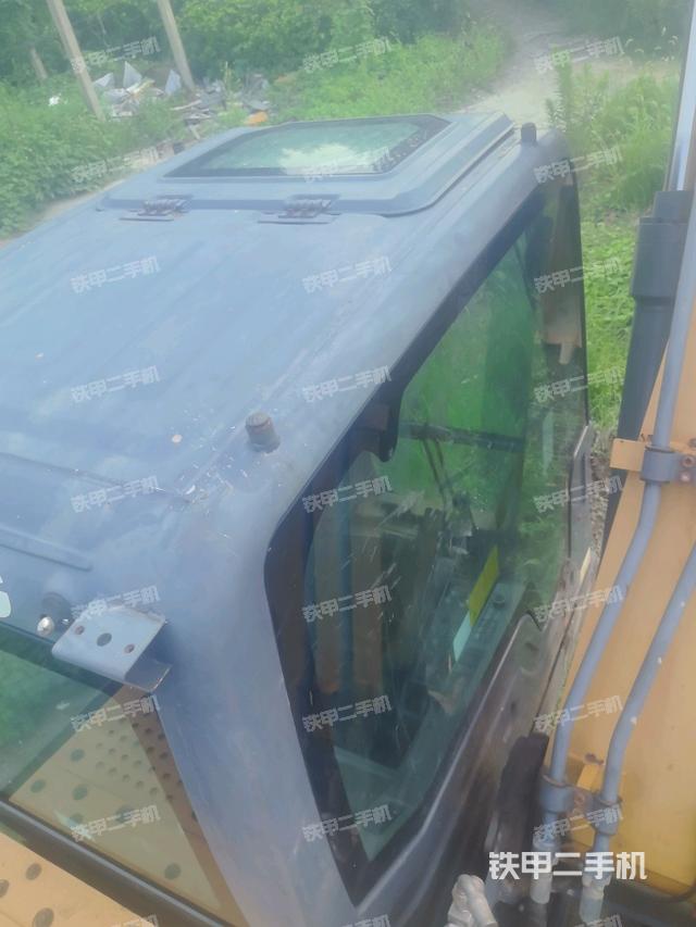 驾驶室顶部俯视（上车部件）