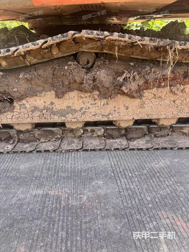 左側(cè)履帶整體?（行走機構(gòu)）