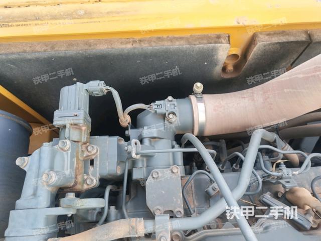 氣門室蓋螺絲特寫（上車部件）