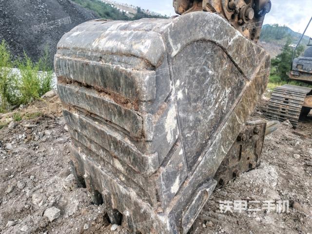 小臂整體右前（工作和回轉(zhuǎn)裝置）