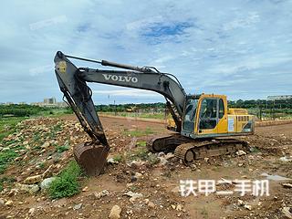 沃尔沃EC210BLR挖掘机实拍图片