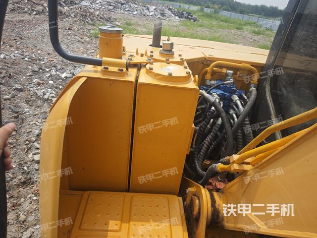 駕駛室頂部（整機(jī)外觀）