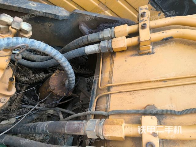 大臂根部 斜视（工作和回转装置）