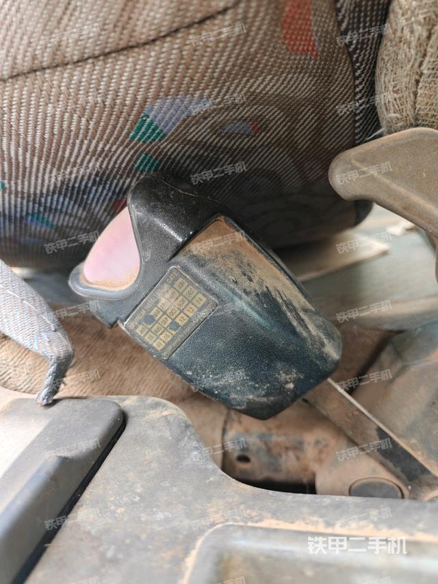 座椅左側(cè)控制臺(tái)/音響/含左手柄（駕駛室部分）