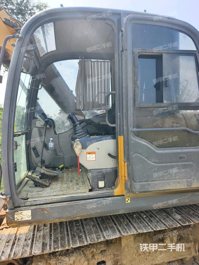 ?駕駛室正側（駕駛室部分）