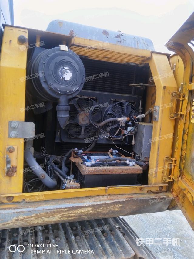 電瓶（大件艙室）