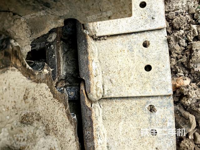 右驅(qū)動(dòng)輪（行走機(jī)構(gòu)）