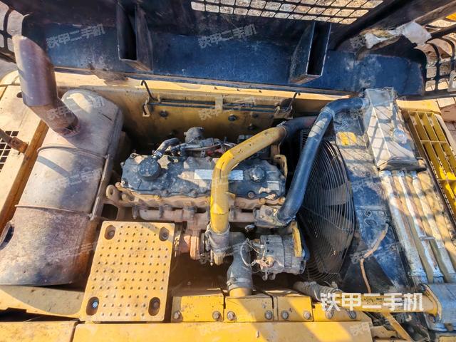 发动机整体俯视（整机外观）