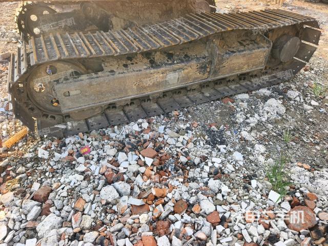 单侧履带整体（整机外观）