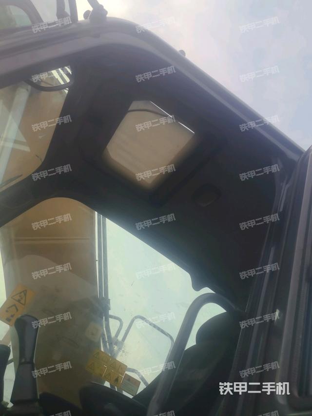 顶棚整体（驾驶室部分）