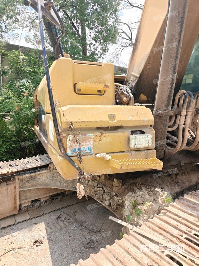 大臂油缸整體?豎拍（工作和回轉(zhuǎn)裝置）