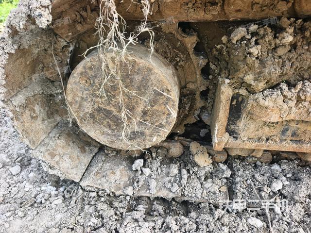 左側(cè)行走馬達(dá)蓋板（行走機(jī)構(gòu)）