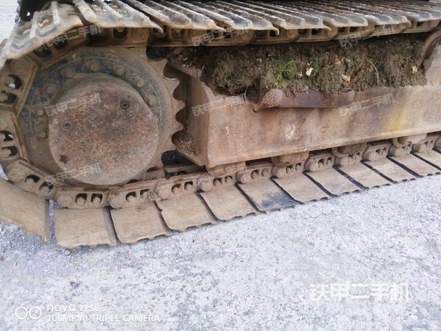 右驅(qū)動(dòng)輪（行走機(jī)構(gòu)）