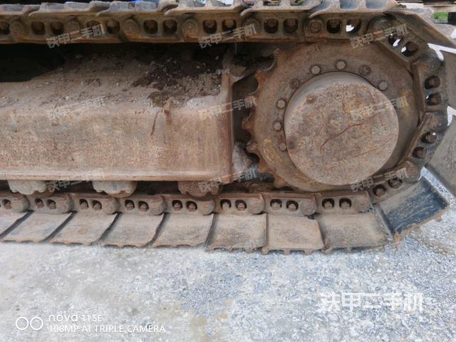 左驅(qū)動(dòng)輪（行走機(jī)構(gòu)）