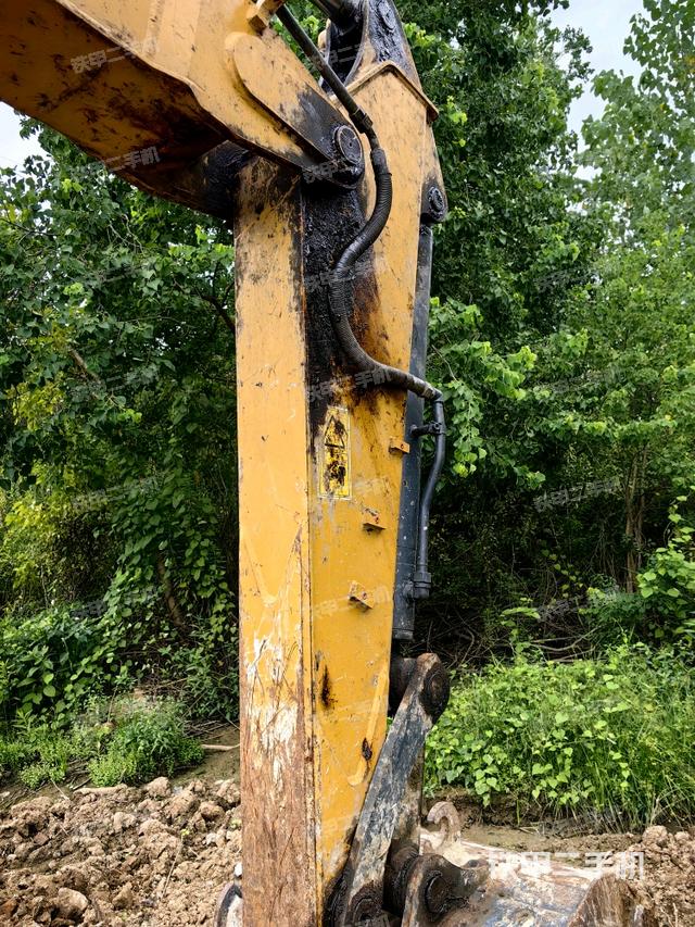 小臂整體左后（工作和回轉(zhuǎn)裝置）