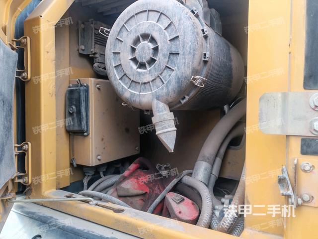 散熱器正面（大件艙室）