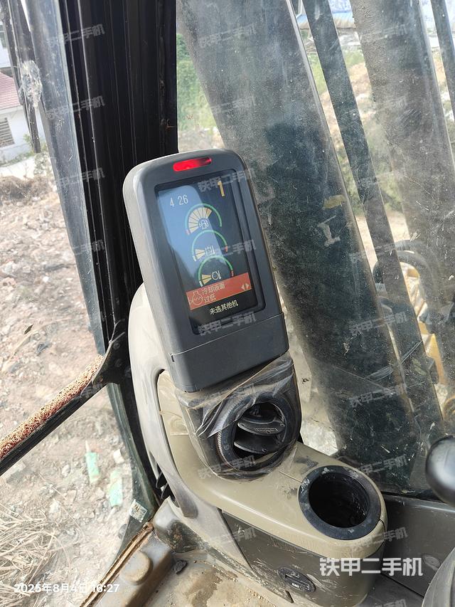 驾驶室整体（整机外观）