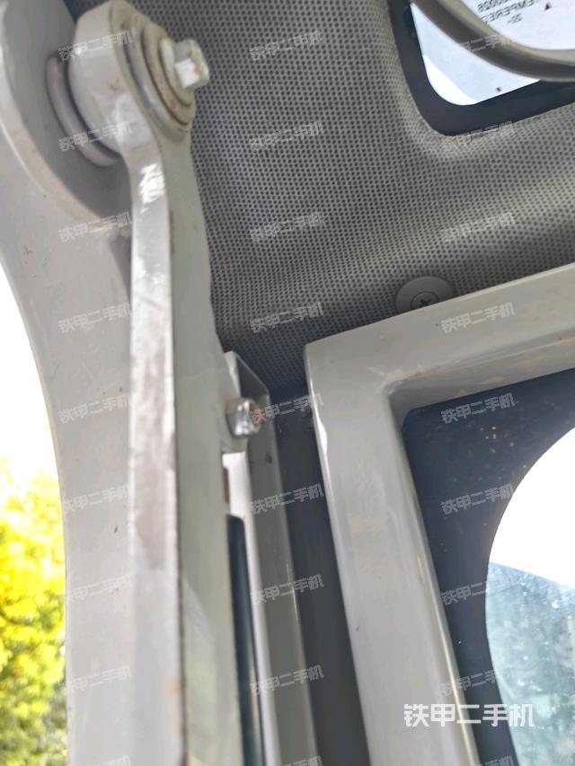 座椅后部（駕駛室部分）