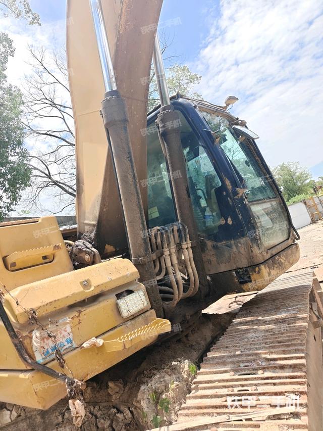 大臂整體?右側(cè)（工作和回轉(zhuǎn)裝置）